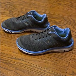 ⬇️❗️🎉Gray/indigo Champion athletic shoes💙